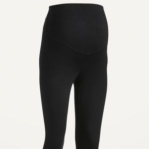 Maternity crop leggings
